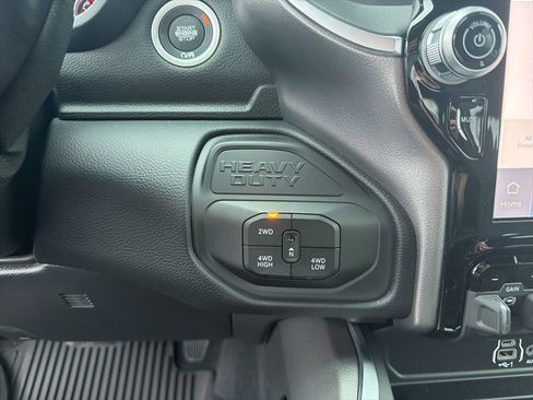 New 2026 RAM 2500 Big Horn AWD/4WD image 31