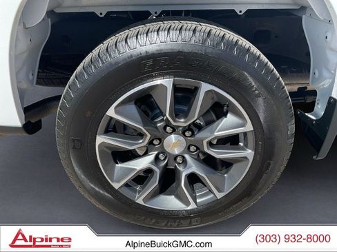 Used 2024 Chevrolet Silverado 1500 LT image 14