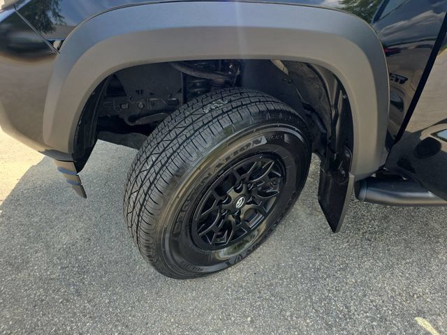 Used 2023 Toyota Tacoma SR5 w/ SX Package AWD/4WD image 31