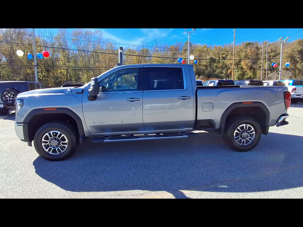 Used 2025 GMC Sierra 2500 SLE AWD/4WD image 5