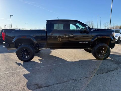 Used 2022 GMC Sierra 3500 AT4 image 8