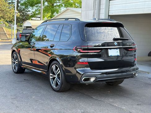 Used 2026 BMW X7 xDrive40i w/ M Sport Package AWD/4WD image 3