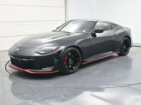 Certified 2024 Nissan Z NISMO w/ Floor Mat Package RWD image 1