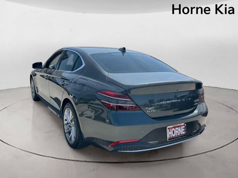 Used 2022 Genesis G70 2.0T AWD/4WD image 5