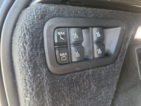 Used 2022 BMW X7 M50i AWD/4WD image 31