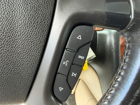 Used 2007 Chevrolet Suburban LTZ w/ LTZ Preferred Equipment Group AWD/4WD image 20
