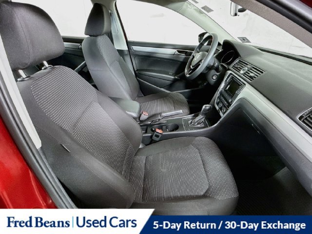 Used 2016 Volkswagen Passat 1.8T S FWD image 31