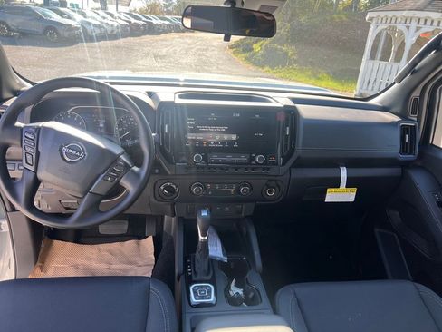 New 2026 Nissan Frontier SV w/ Tow Package AWD/4WD image 13