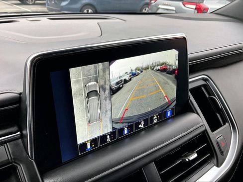 Used 2024 Chevrolet Tahoe Z71 w/ Z71 Off-Road Package image 27