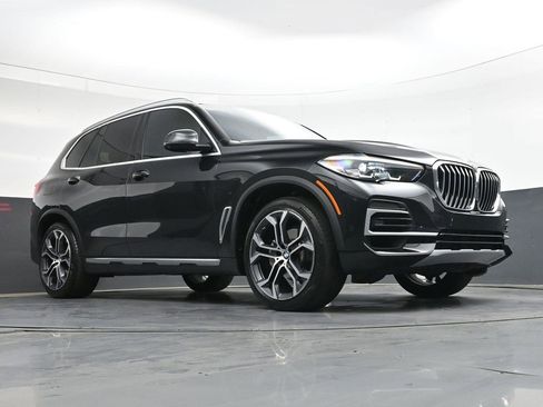 Used 2022 BMW X5 xDrive40i w/ Premium Package AWD/4WD image 26