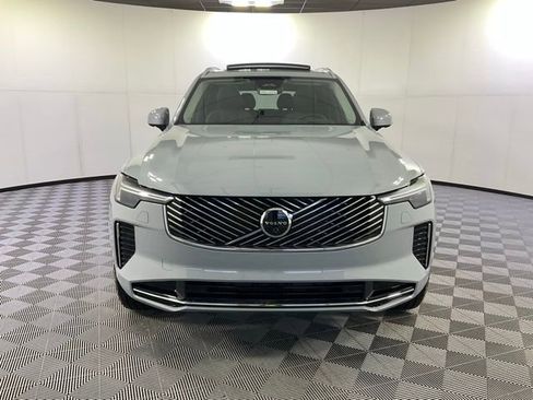 New 2026 Volvo XC90 B6 Ultra w/ Protection Package image 2