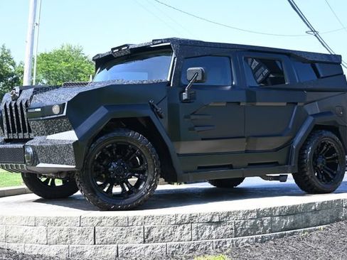 Used 2003 HUMMER H2 AWD/4WD image 1