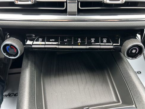 New 2026 Chevrolet Equinox EV LT image 11