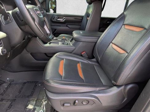 Used 2024 GMC Sierra 2500 AT4 w/ AT4 Premium Plus Package AWD/4WD image 17