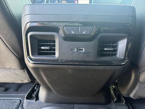 Used 2024 GMC Sierra 2500 AT4 w/ AT4 Preferred Package AWD/4WD image 25