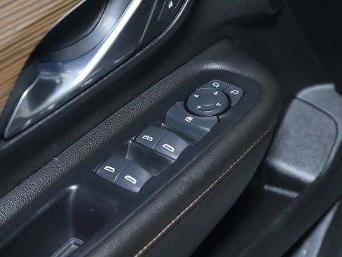 Used 2020 GMC Terrain SLE AWD/4WD image 16