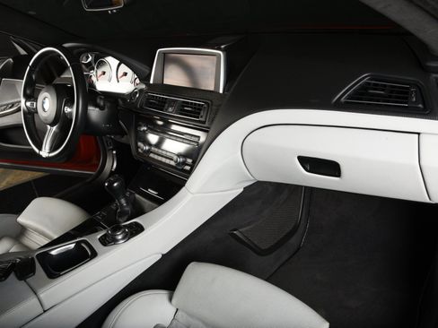 Used 2014 BMW M6 Gran Coupe RWD image 40
