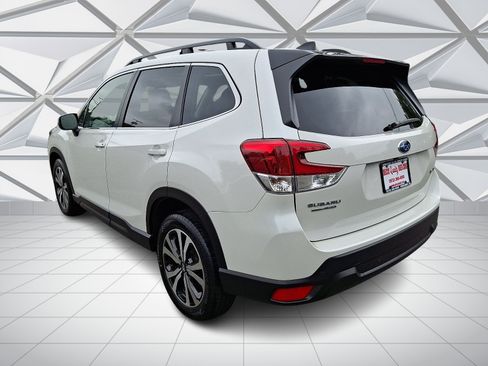 Used 2024 Subaru Forester Limited AWD/4WD image 7