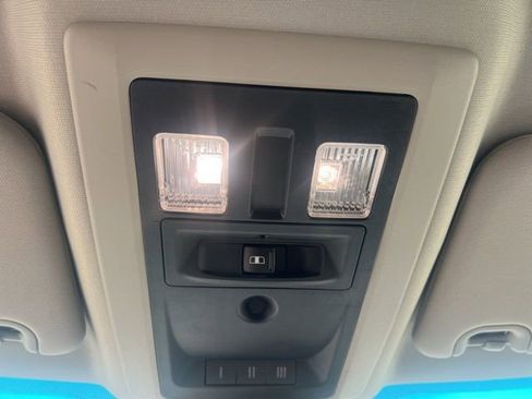 Used 2017 RAM 1500 Laramie w/ Convenience Group image 30