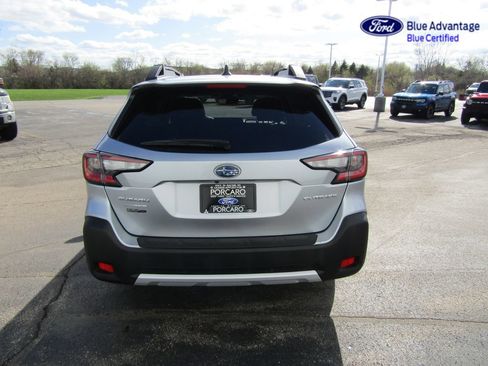 Used 2025 Subaru Outback Limited AWD/4WD image 5