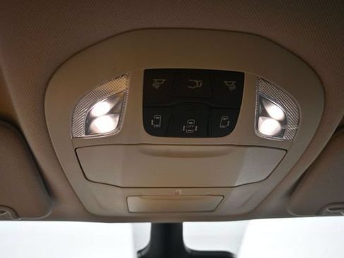 Used 2023 Chrysler Voyager LX FWD image 28