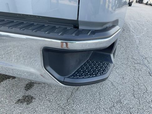 Used 2024 Chevrolet Silverado 1500 LT image 9
