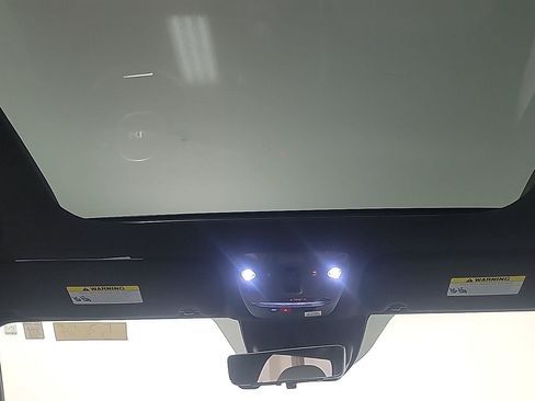 Certified 2025 Kia Sorento SX Prestige AWD/4WD image 23
