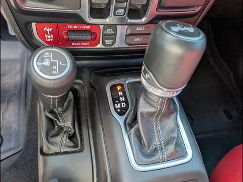 Used 2024 Jeep Wrangler Unlimited Rubicon 392 AWD/4WD image 15