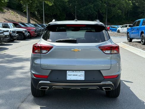 Used 2023 Chevrolet TrailBlazer ACTIV w/ Sun and Liftgate Package AWD/4WD image 4