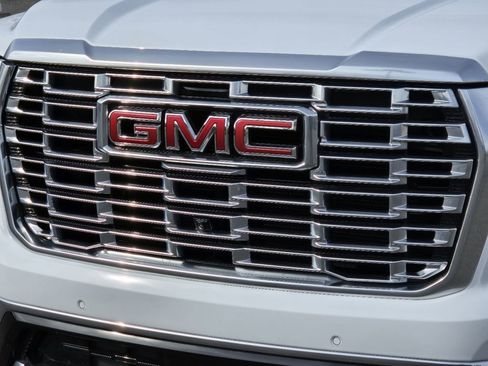 Used 2025 GMC Yukon Denali image 38