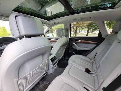 Used 2022 Audi Q5 2.0T Premium AWD/4WD image 18