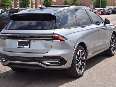 New 2026 Lincoln Nautilus Reserve AWD/4WD image 7