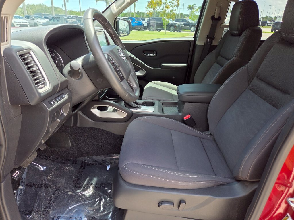Used 2024 Nissan Frontier SV w/ SV Convenience Package RWD image 27