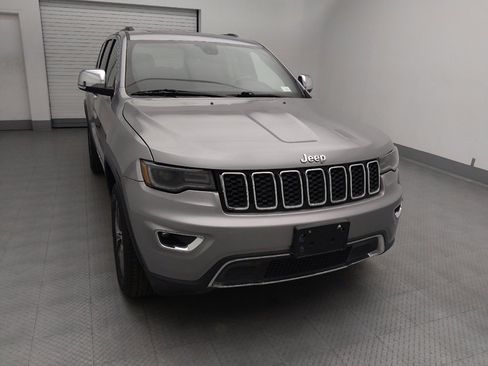 Used 2017 Jeep Grand Cherokee Limited w/ Luxury Group II RWD image 14