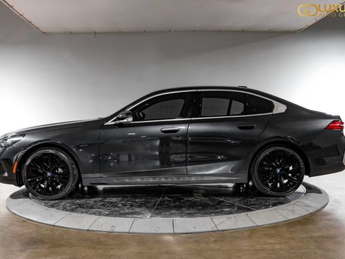 Used 2025 BMW 530i RWD image 15
