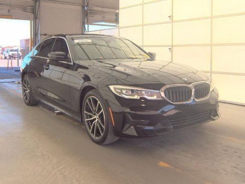 Used 2020 BMW 330i Sedan w/ Convenience Package image 3