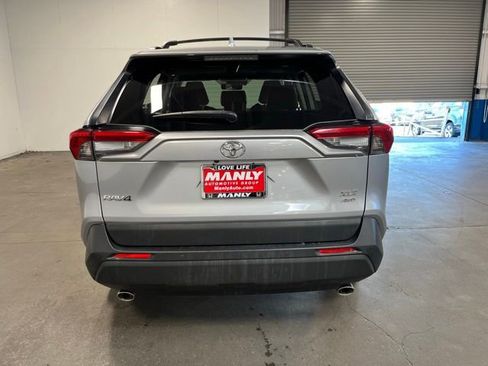 Used 2020 Toyota RAV4 XLE Premium AWD/4WD image 4