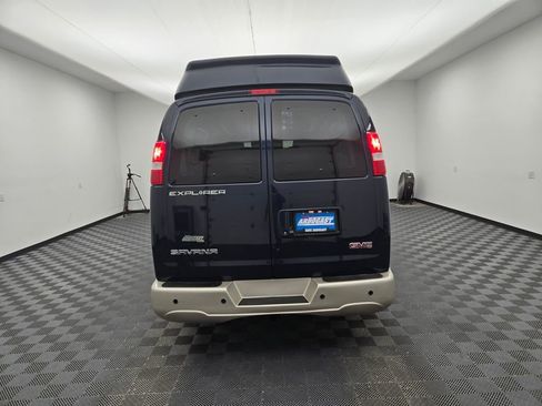 Used 2023 GMC Savana 2500 image 4