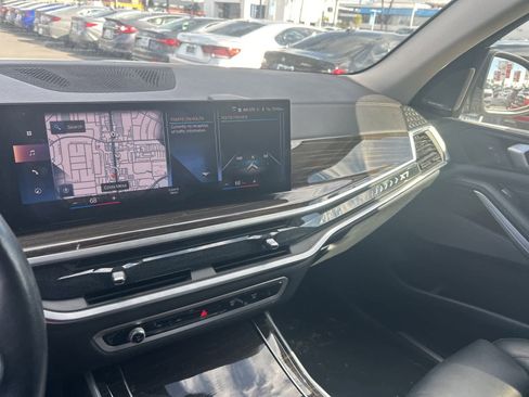 Used 2023 BMW X7 xDrive40i image 33
