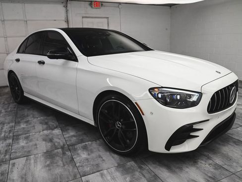 Used 2022 Mercedes-Benz E 53 AMG 4MATIC Sedan image 3