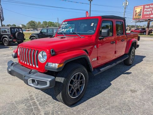 Used 2023 Jeep Gladiator Overland AWD/4WD image 7