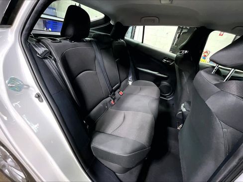 Used 2021 Toyota Prius L Eco image 19