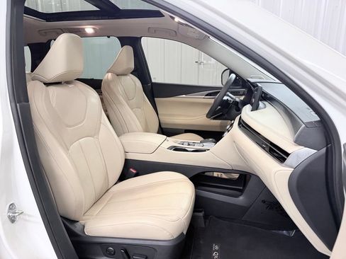 Certified 2023 INFINITI QX60 Luxe w/ Performance Audio Package FWD image 45