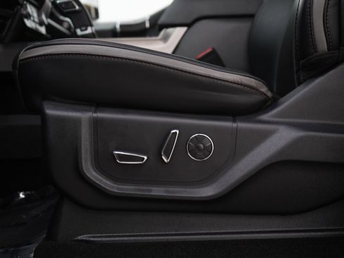 Used 2018 Ford F150 Platinum w/ Equipment Group 701A Luxury AWD/4WD image 23