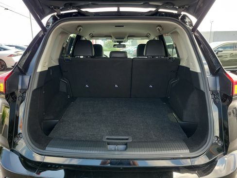 Certified 2026 Nissan Rogue SL AWD/4WD image 8