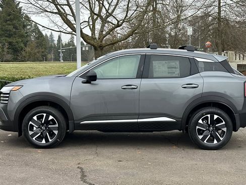 New 2026 Nissan Kicks SV image 5