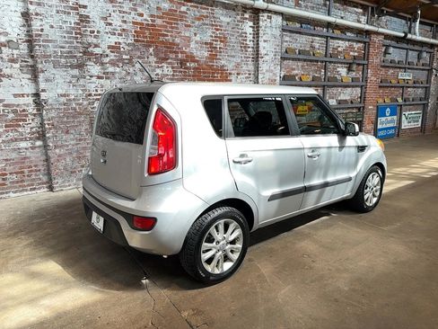 Used 2012 Kia Soul + FWD image 5
