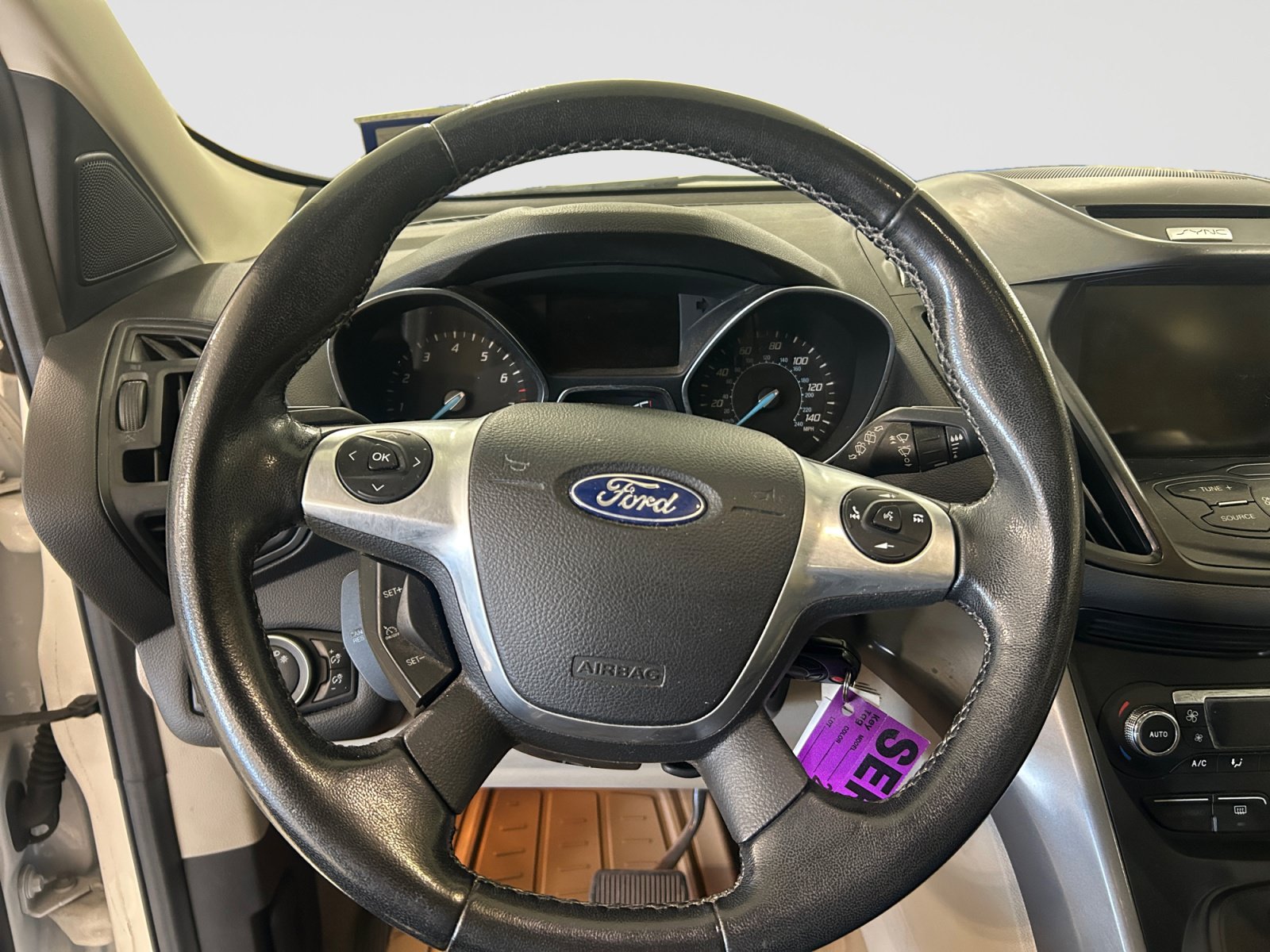 Used 2015 Ford Escape SE w/ Equipment Group 201A FWD image 15