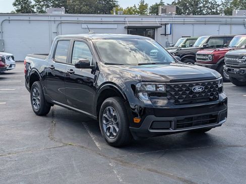 New 2025 Ford Maverick XLT w/ XLT Luxury Package FWD image 3