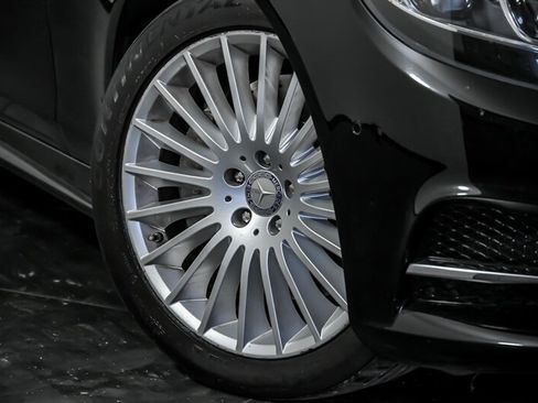 Used 2015 Mercedes-Benz S 550 4MATIC Sedan image 3
